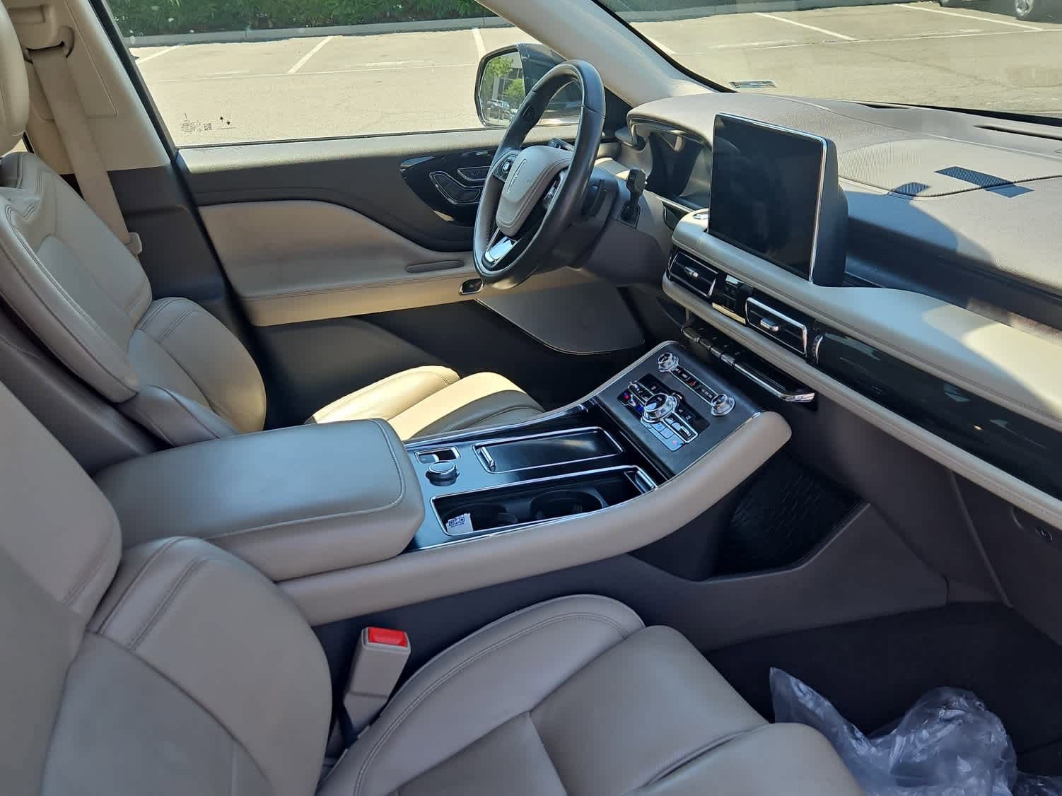 Used 2020 Lincoln Aviator Reserve w/ Equipment Group 202A AWD/4WD image 14