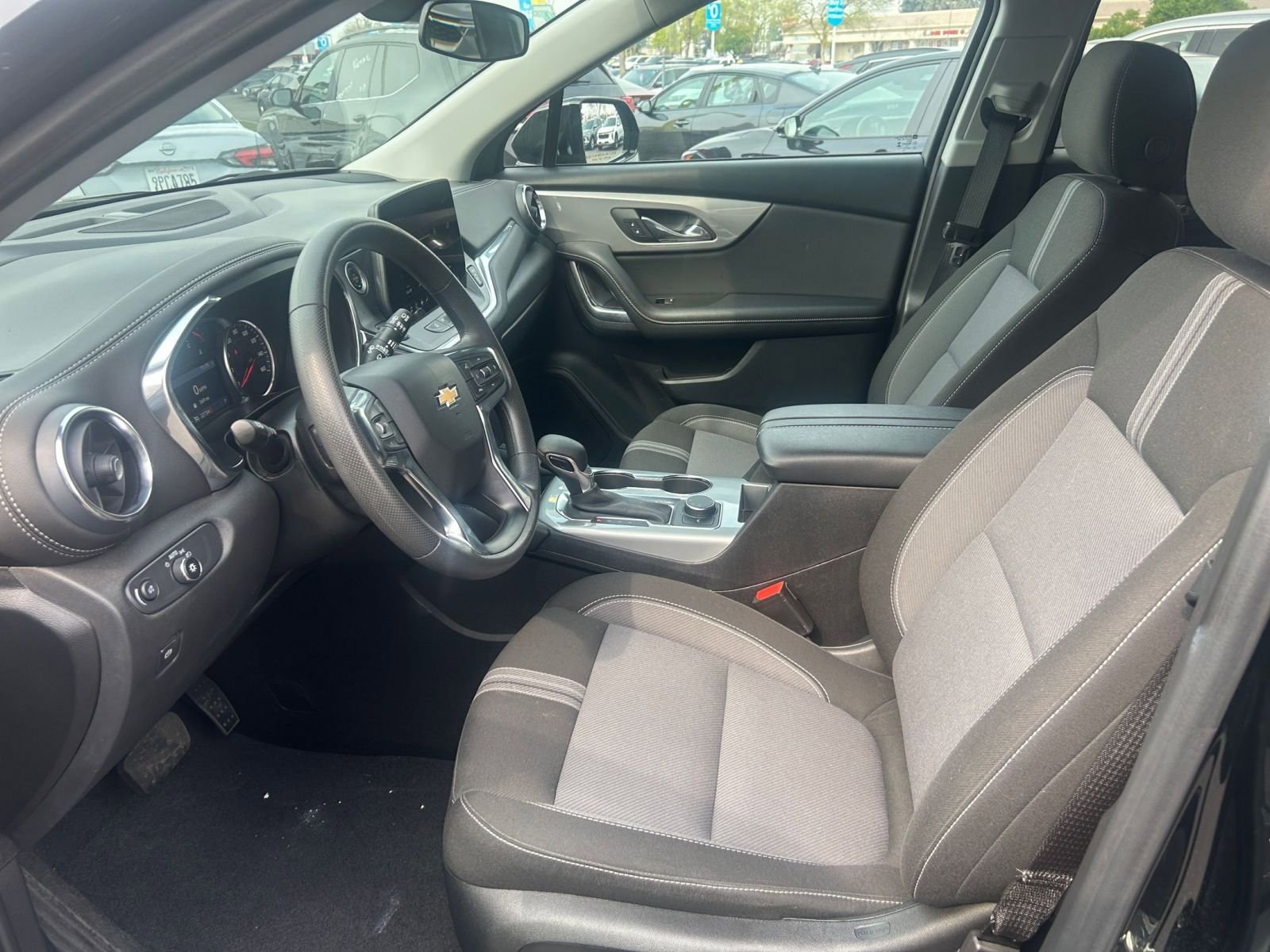 Used 2025 Chevrolet Blazer LT image 28