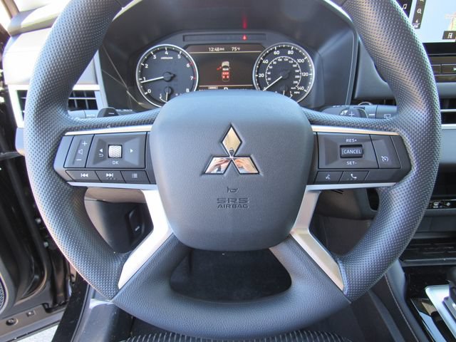 New 2026 Mitsubishi Outlander ES FWD image 30