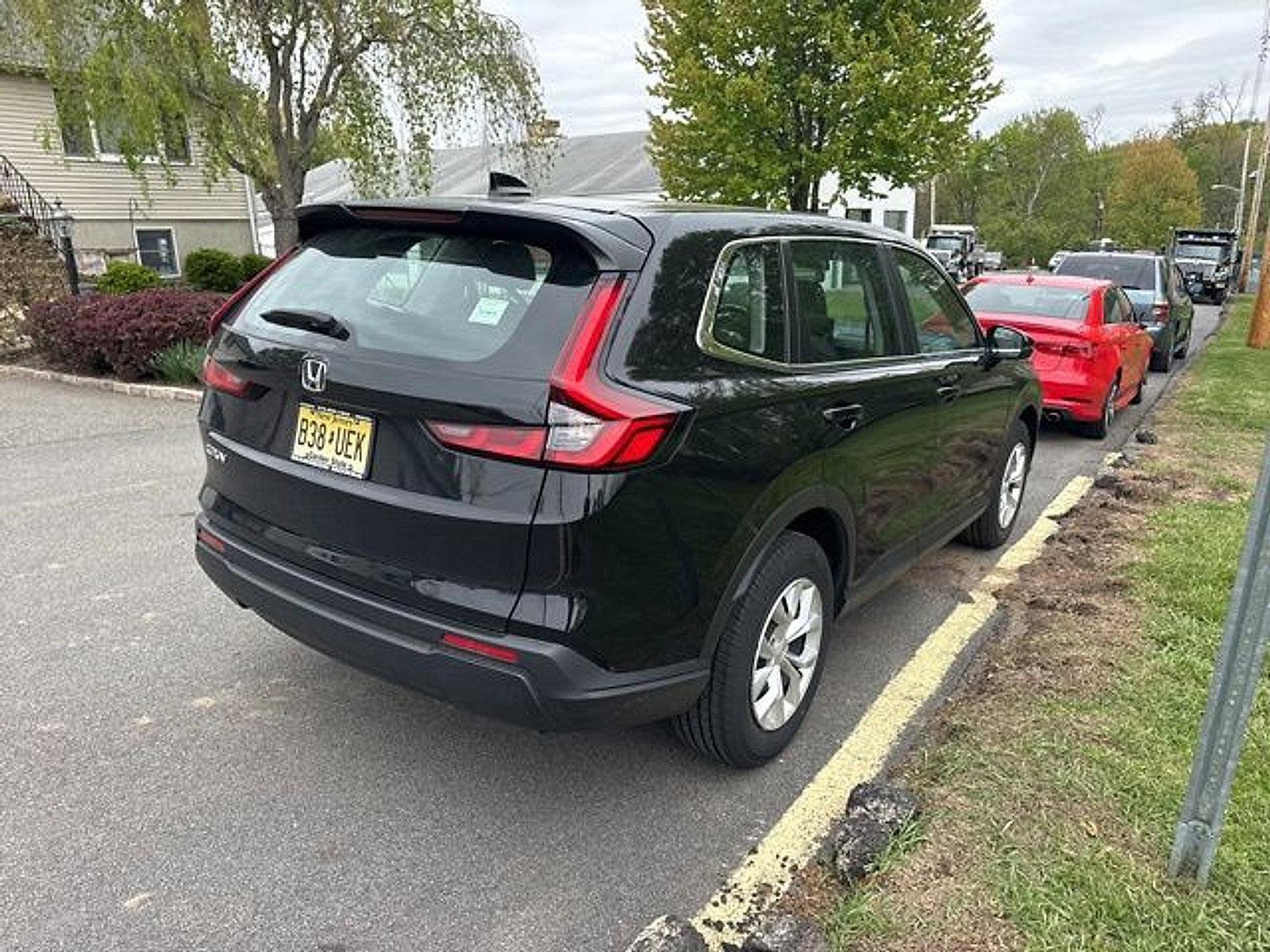 Used 2024 Honda CR-V LX image 3