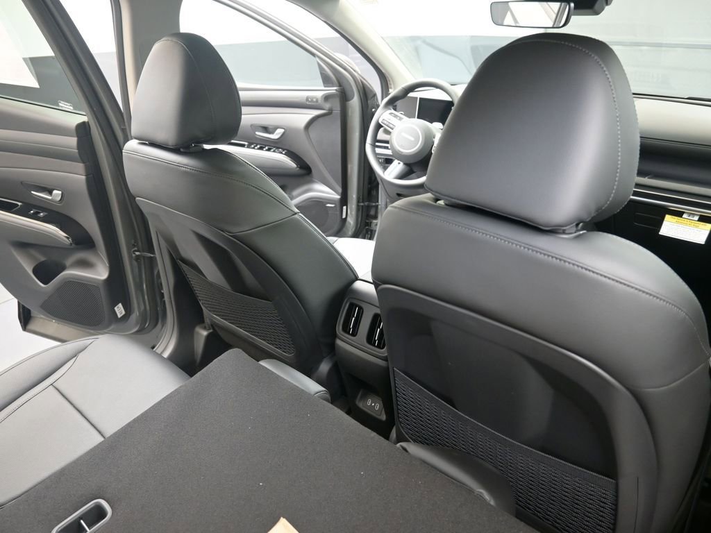 New 2026 Hyundai Tucson Limited image 15