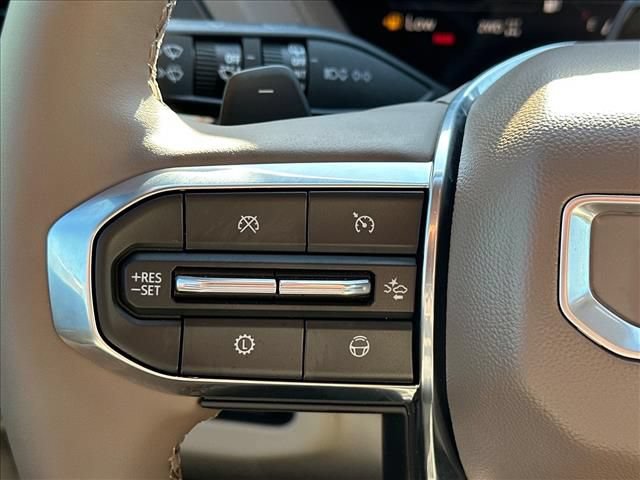 New 2026 GMC Yukon XL Denali w/ Denali Reserve Package AWD/4WD image 32