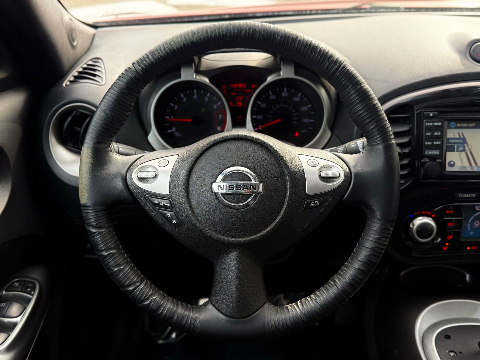 Used 2014 Nissan Juke SV w/ Navigation Package image 30