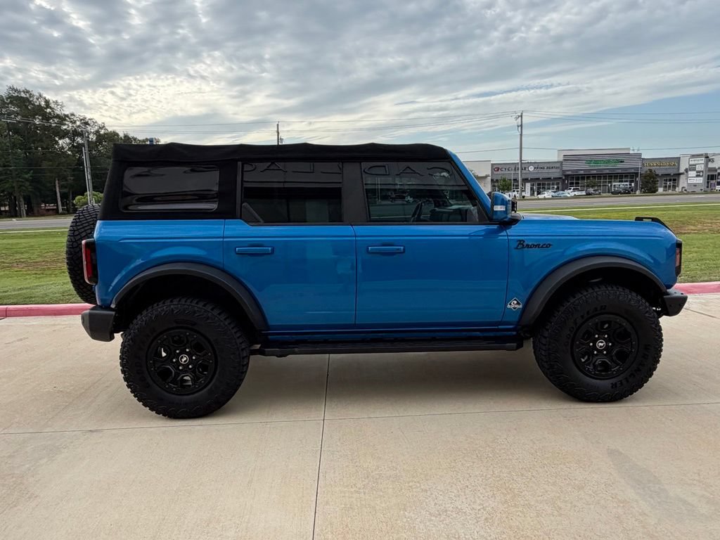 Used 2021 Ford Bronco Outer Banks w/ Sasquatch Package AWD/4WD image 9