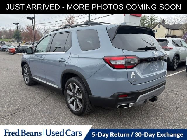 Used 2025 Honda Pilot Elite image 6