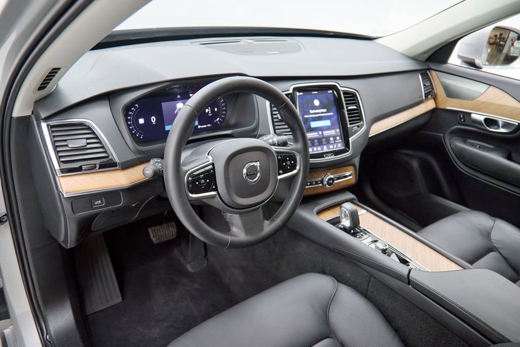 Certified 2024 Volvo XC90 B6 Plus w/ Protection Package Premier image 12