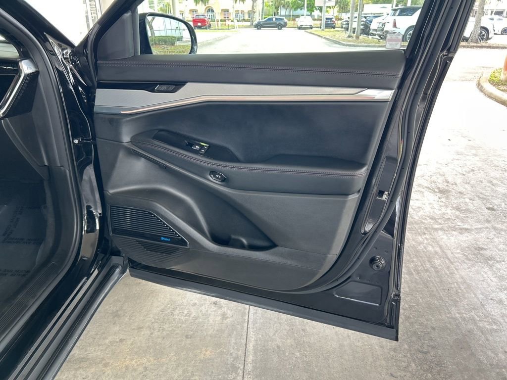 Used 2024 Jeep Wagoneer Launch Edition image 27