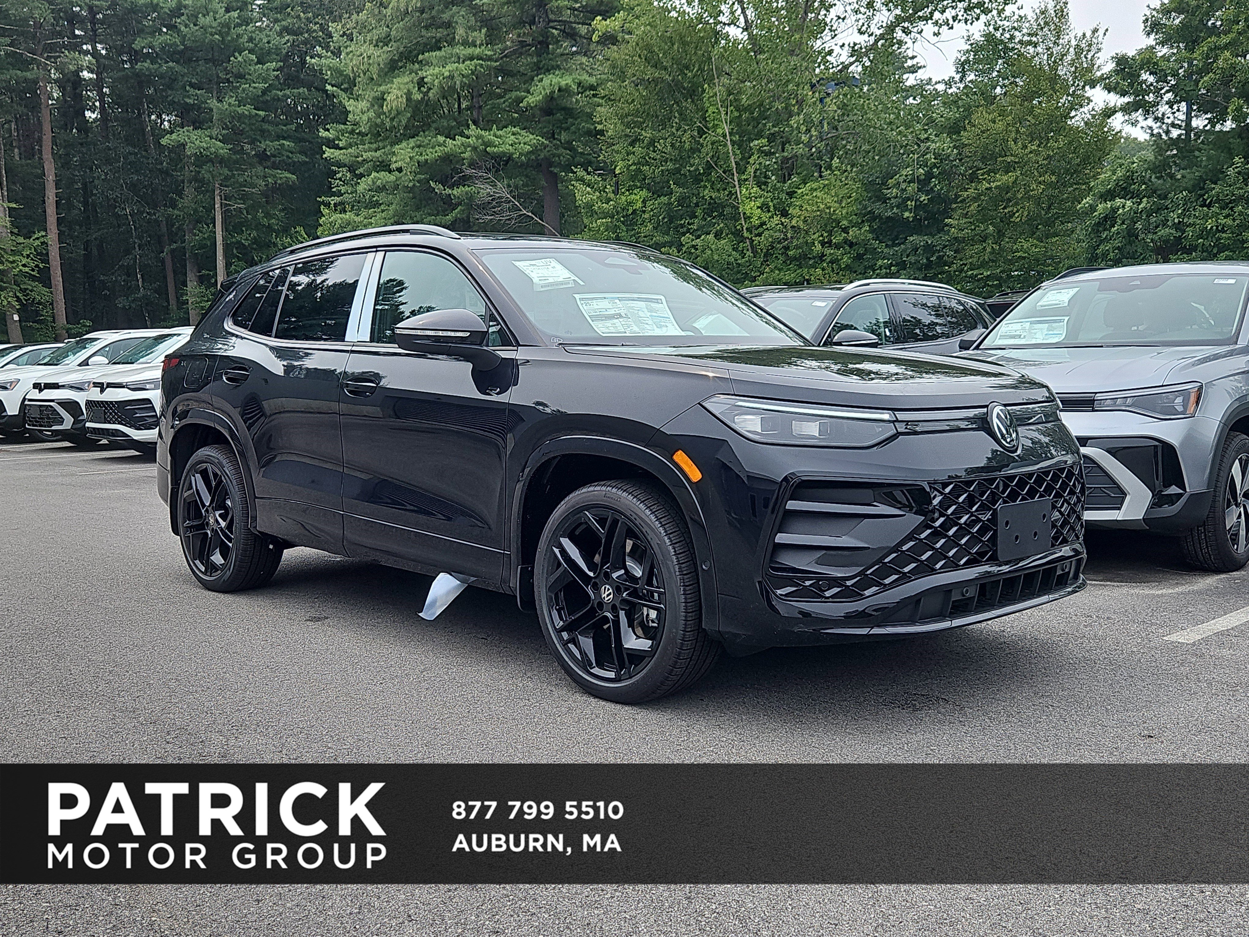 New 2025 Volkswagen Tiguan SE R-Line