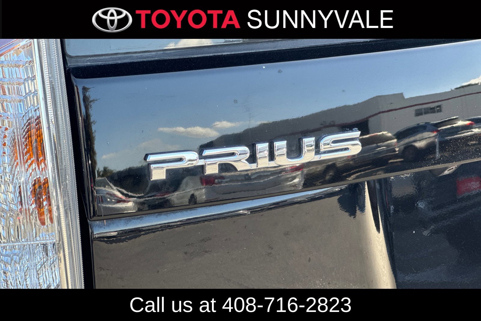 Used 2013 Toyota Prius Five FWD image 28
