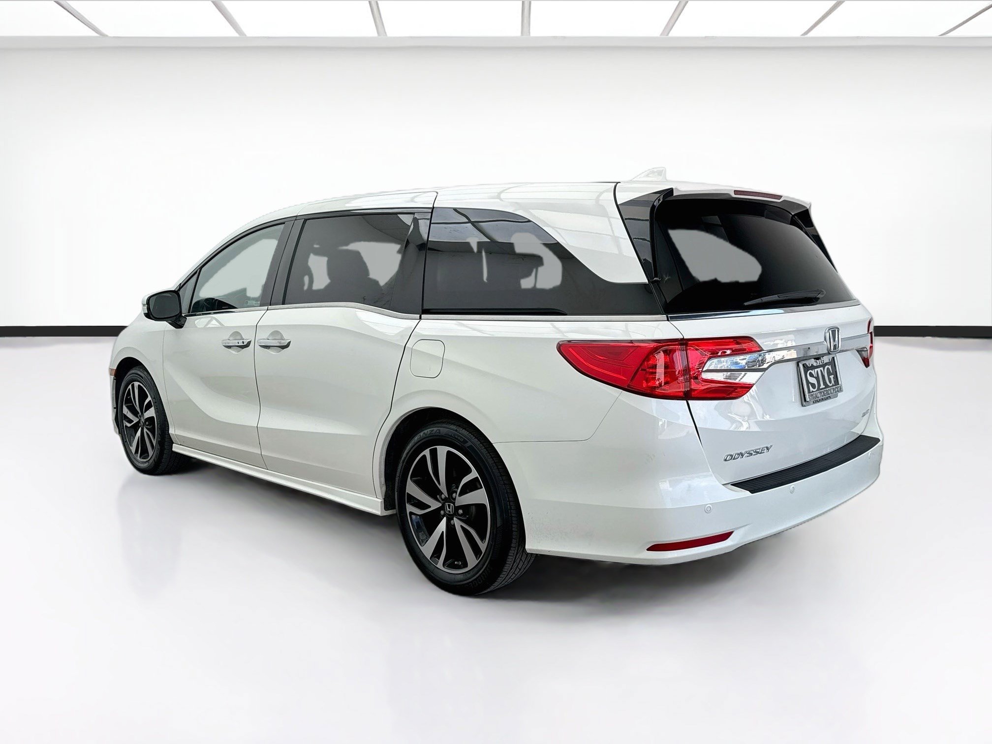 Used 2019 Honda Odyssey Elite image 6