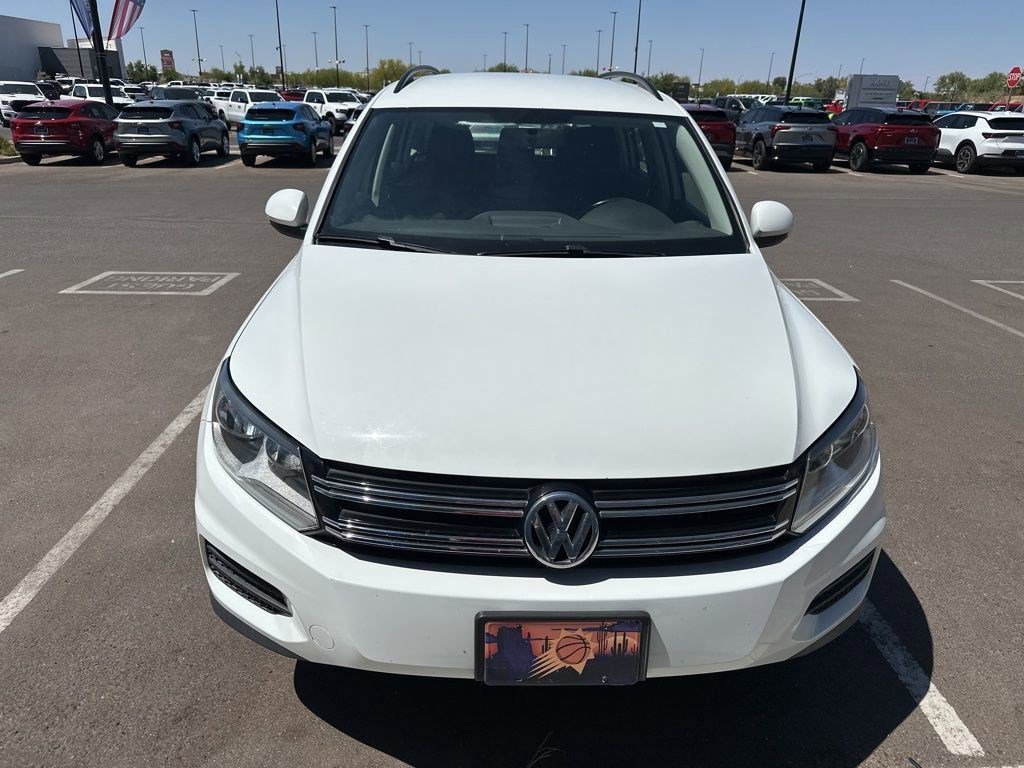 Used 2017 Volkswagen Tiguan Limited w/ Premium Package FWD image 9