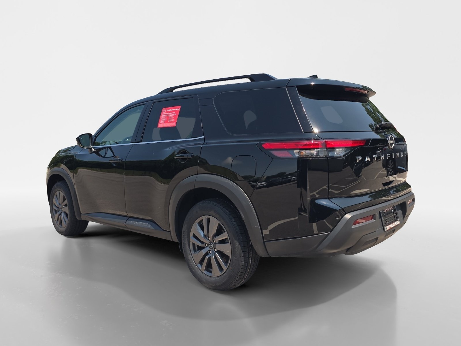 Certified 2025 Nissan Pathfinder SV FWD image 3