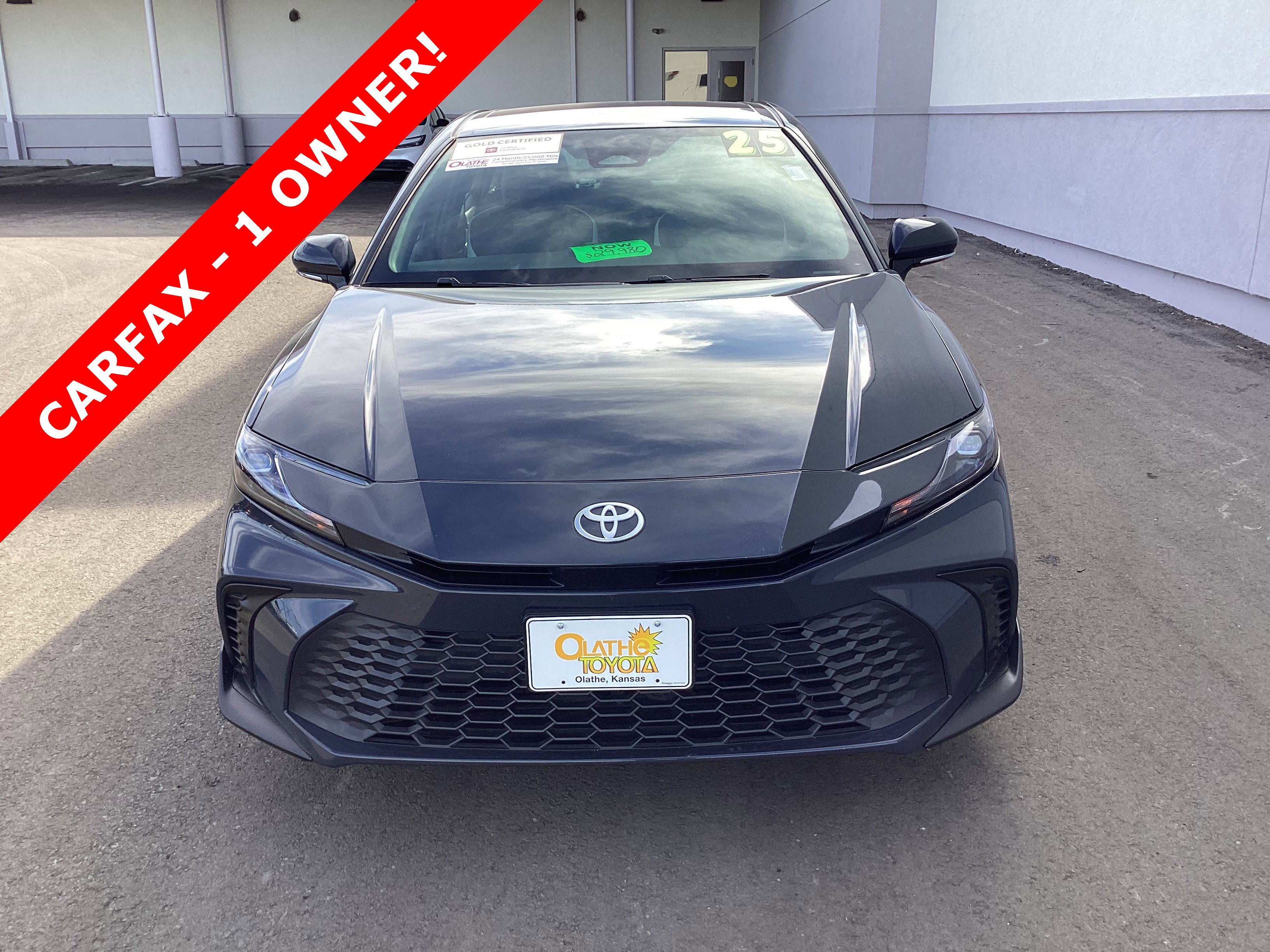 Certified 2025 Toyota Camry SE image 4