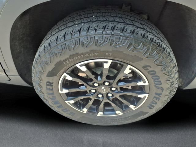 Used 2024 Chevrolet Traverse Z71 w/ Enhanced Driving Package AWD/4WD image 12