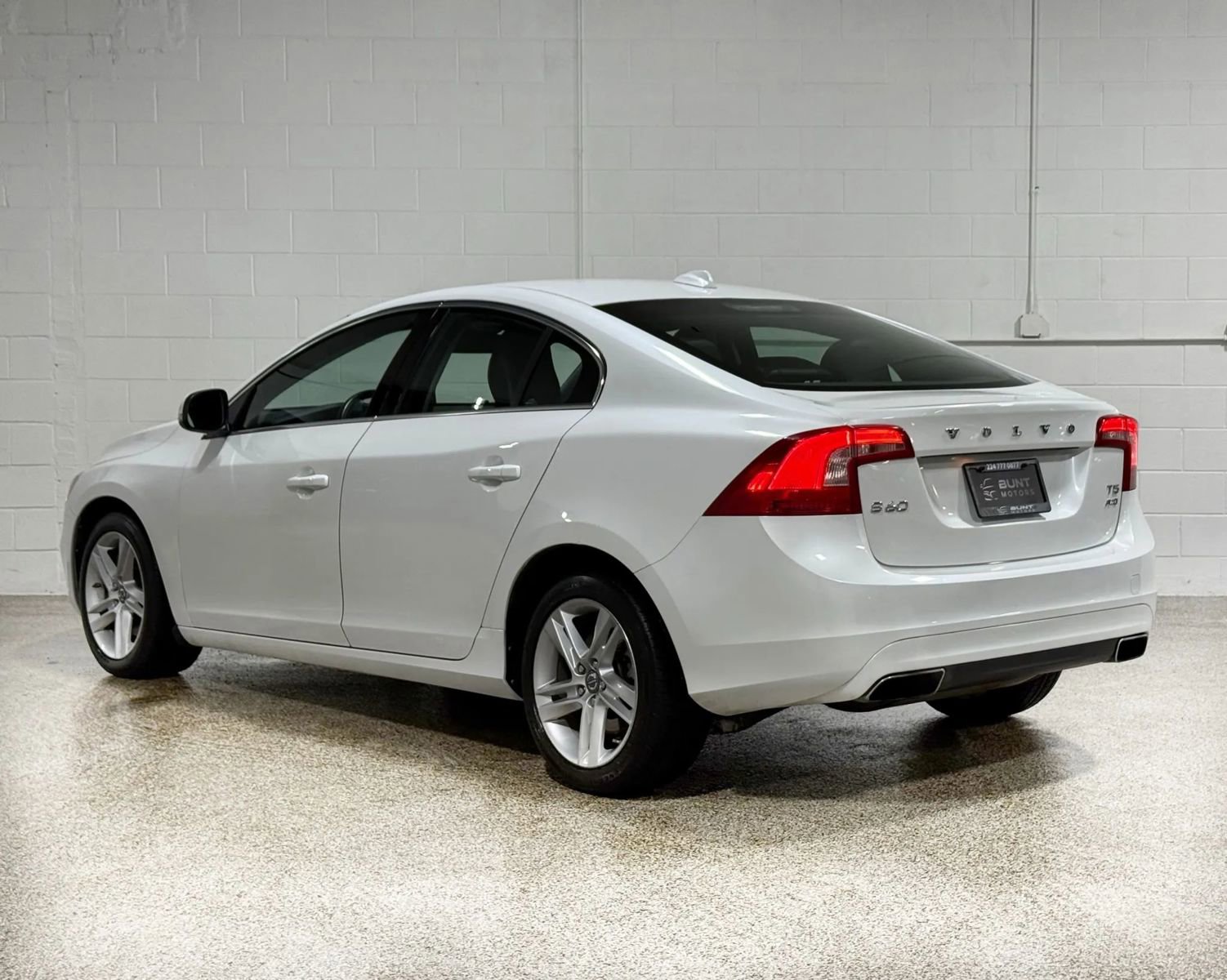 Used 2014 Volvo S60 T5 w/ Climate Package image 8