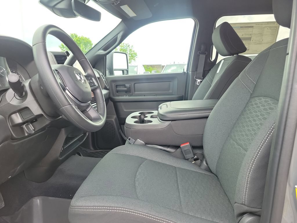 New 2026 RAM 2500 Tradesman AWD/4WD image 23