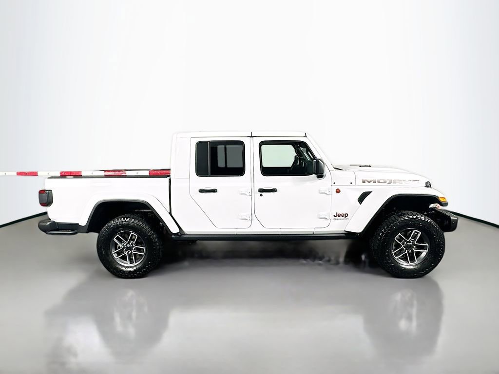 New 2026 Jeep Gladiator Mojave image 8