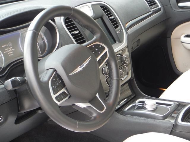 Certified 2018 Chrysler 300 Touring L image 15