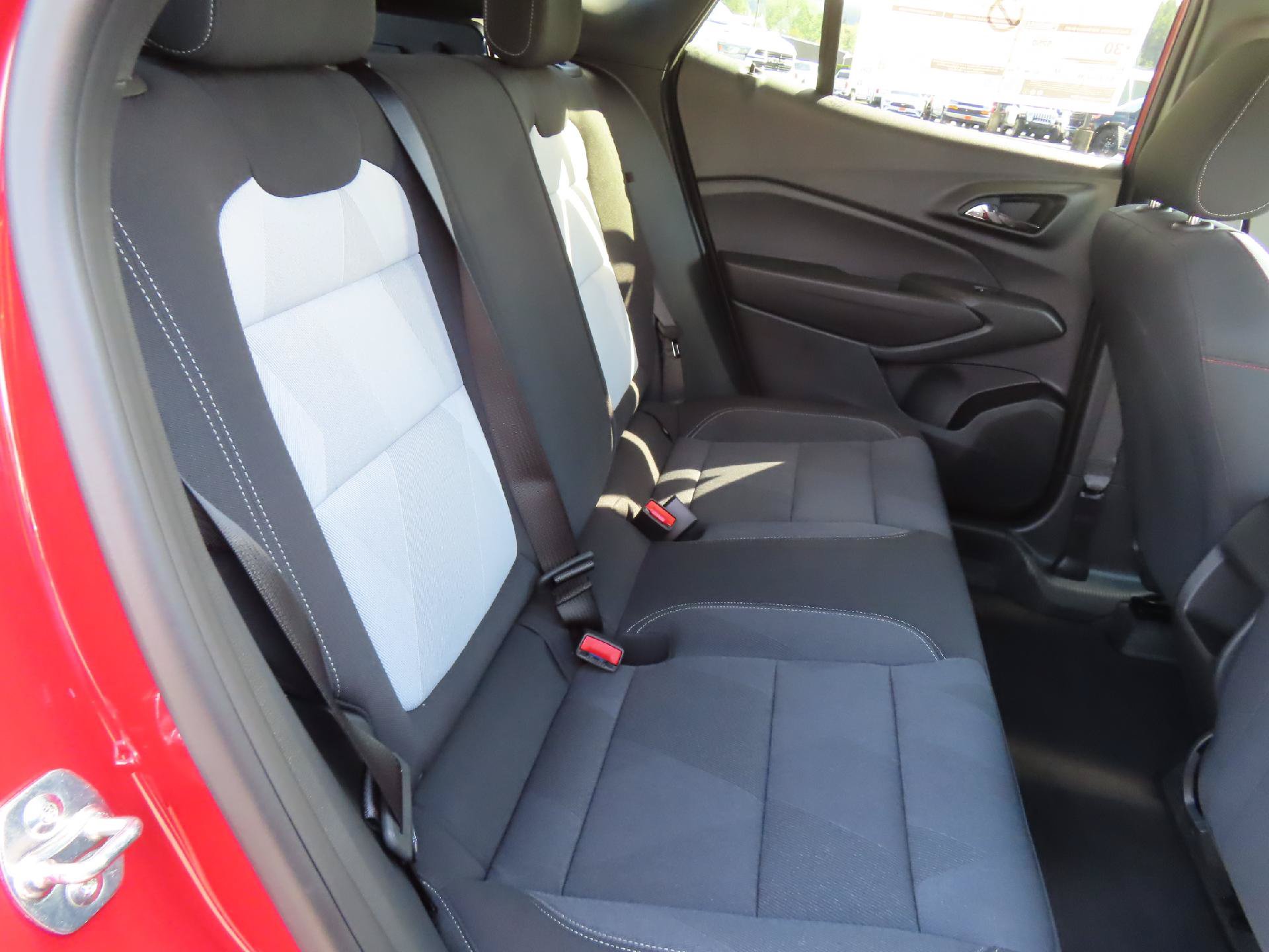 New 2026 Chevrolet Trax RS w/ Driver Confidence Package FWD image 38