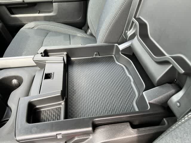 New 2026 RAM 3500 Big Horn AWD/4WD image 33