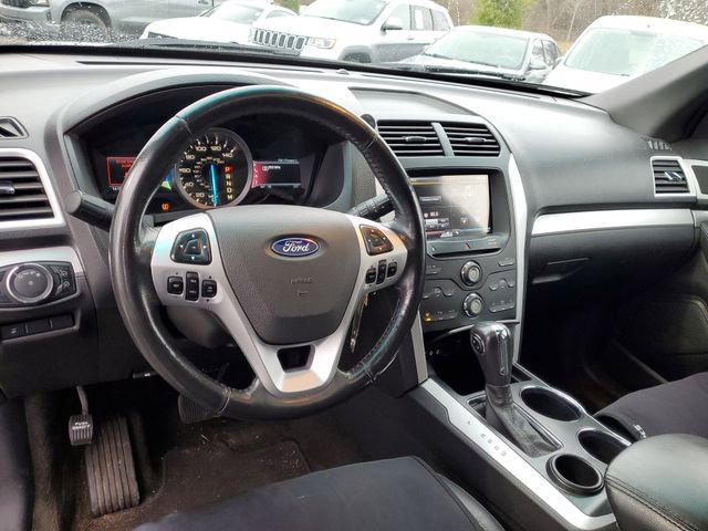 Used 2011 Ford Explorer XLT w/ 202A Rapid Spec Order Code image 16