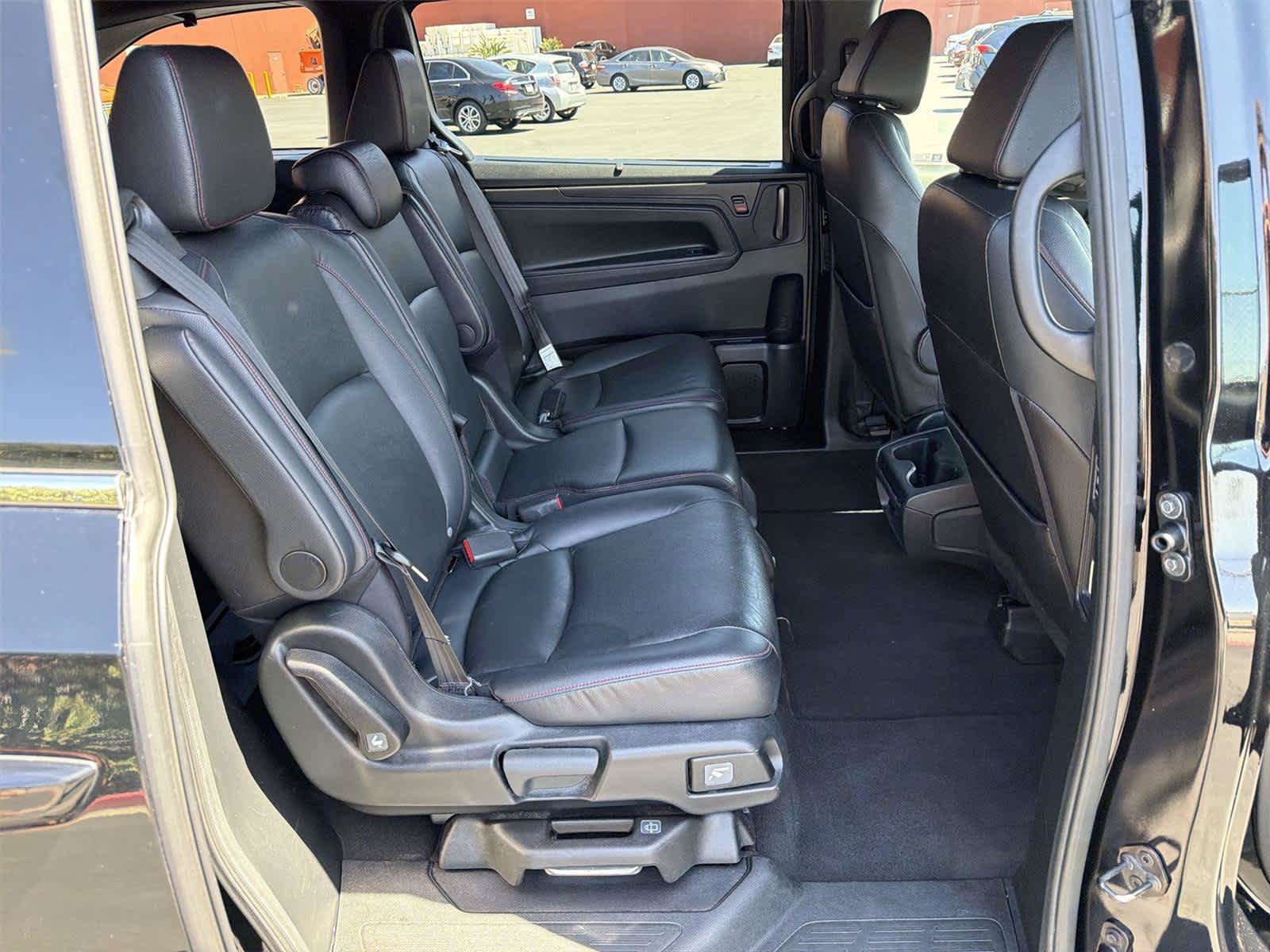 Used 2023 Honda Odyssey Sport image 14