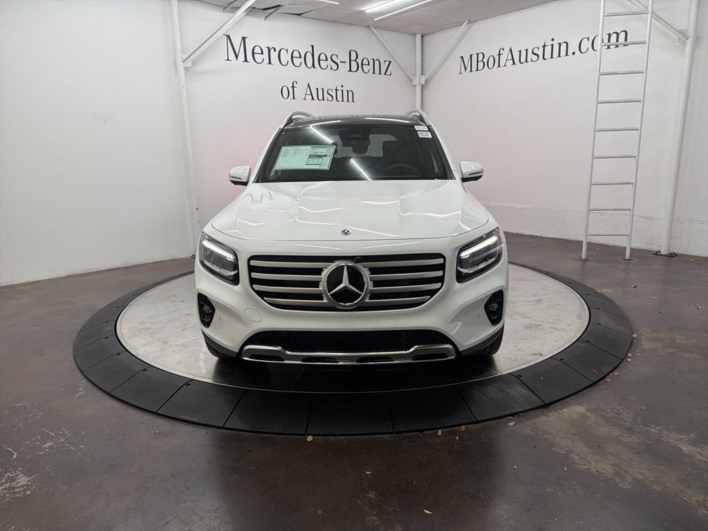Used 2026 Mercedes-Benz GLB 250 image 2