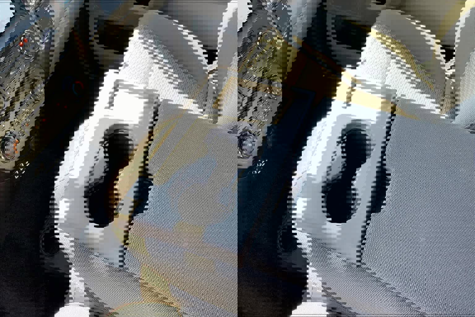 Used 2018 Ford F250 XLT w/ XLT Premium Package image 16