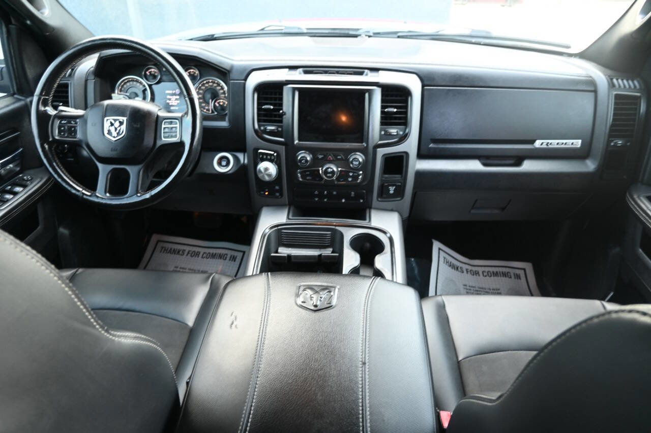 Used 2018 RAM 1500 Rebel w/ Ram 1500 Black Rebel Group AWD/4WD image 14