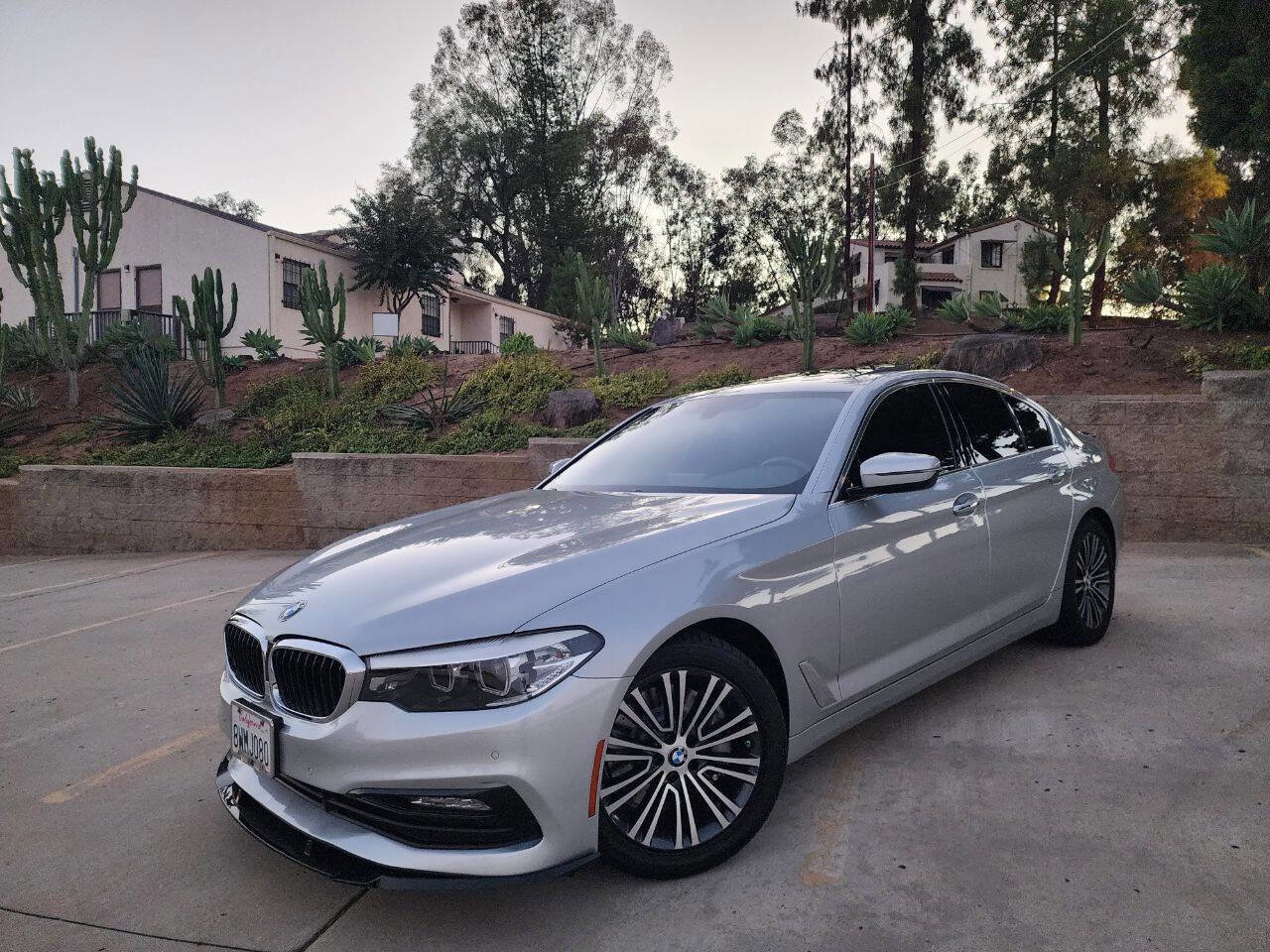 Used 2018 BMW 530i image 2