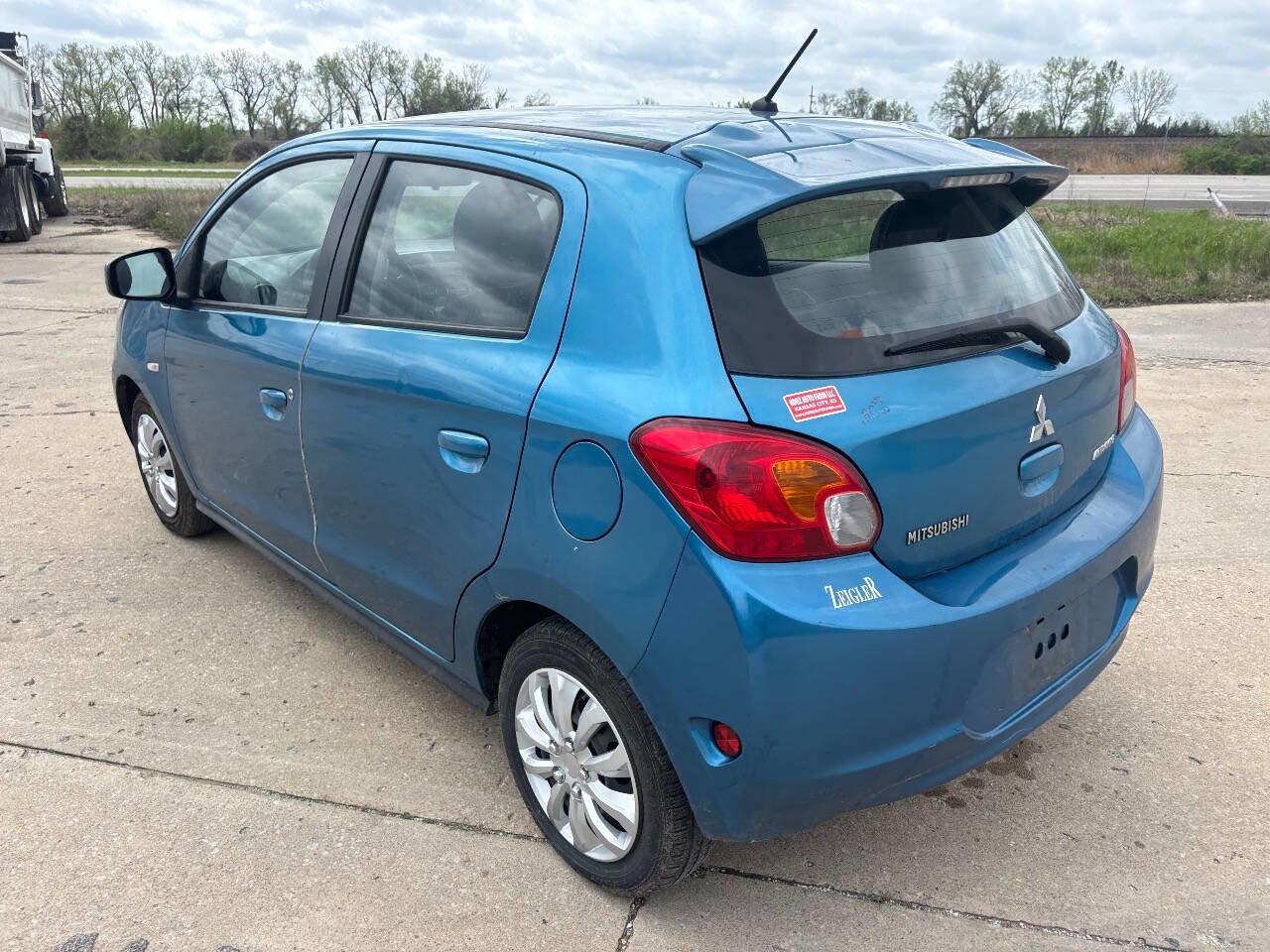 Used 2015 Mitsubishi Mirage DE FWD image 8