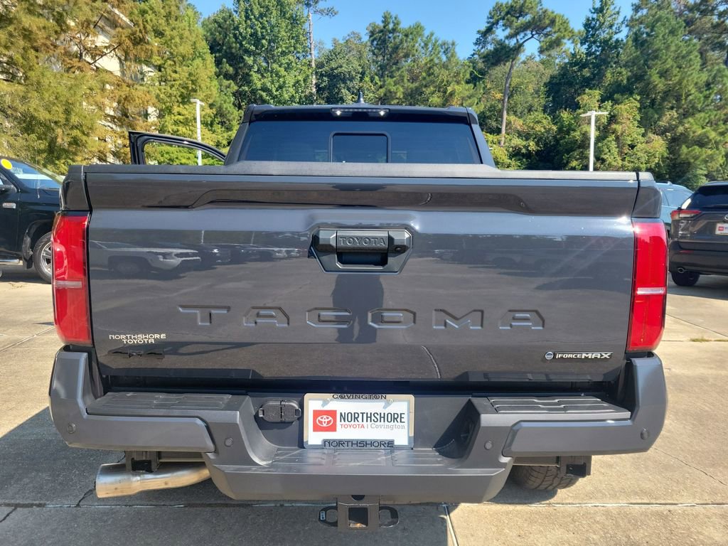 Certified 2025 Toyota Tacoma TRD Off-Road image 4