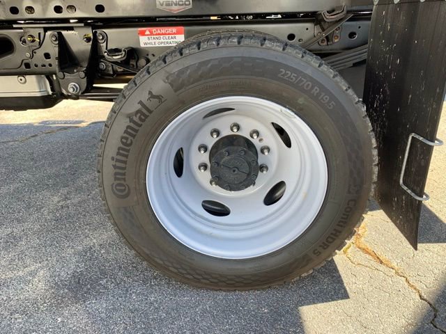 New 2025 Ford F550 4x4 Regular Cab Super Duty image 14