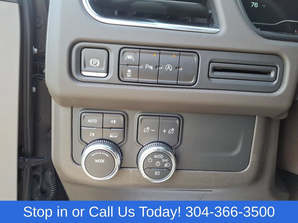 Used 2024 GMC Yukon SLT AWD/4WD image 20