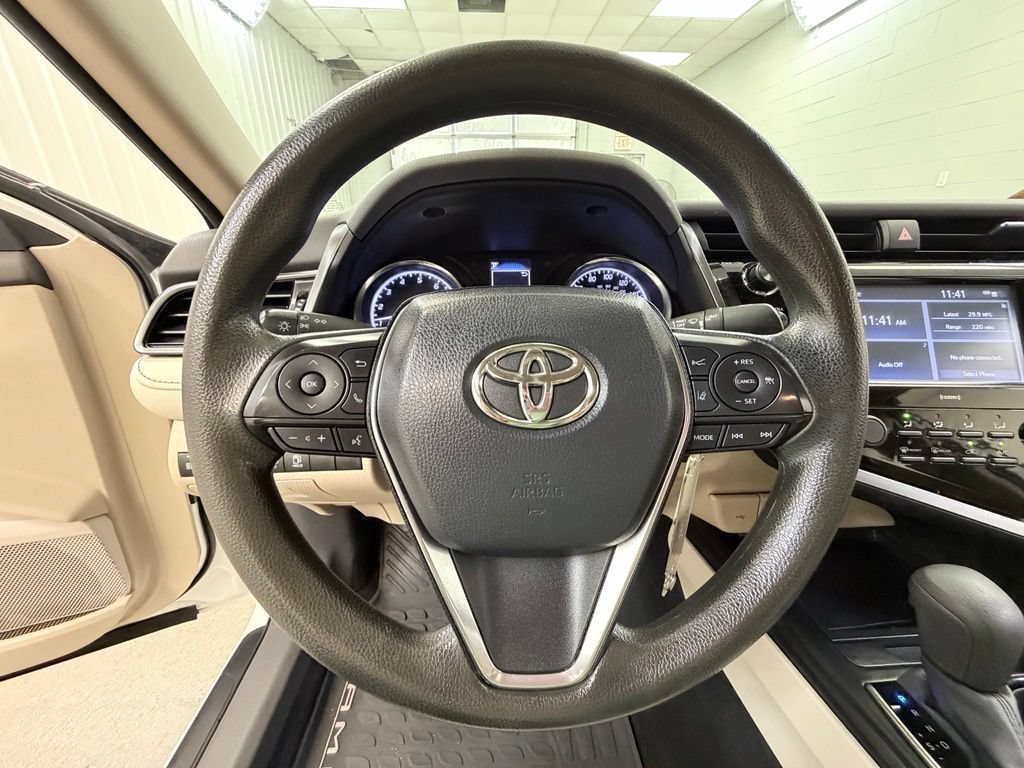 Used 2020 Toyota Camry LE FWD image 40