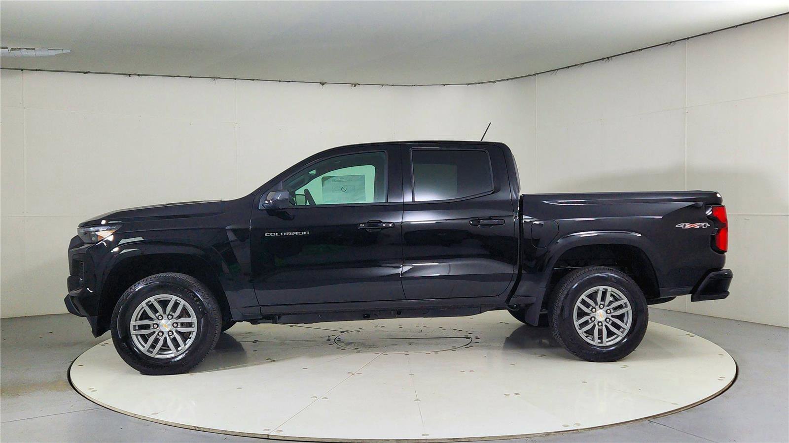 New 2026 Chevrolet Colorado LT w/ LT Convenience Package image 4