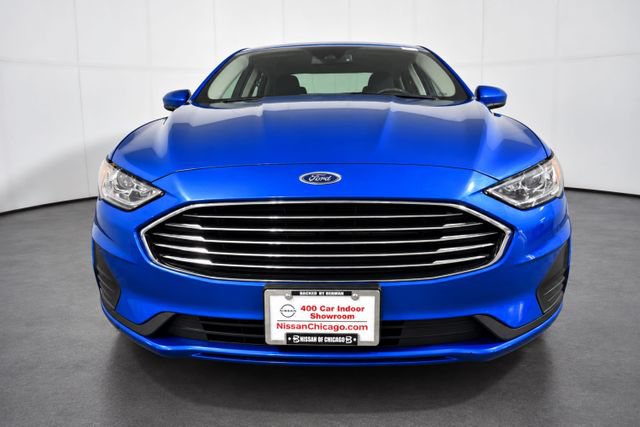 Used 2020 Ford Fusion SE FWD image 2