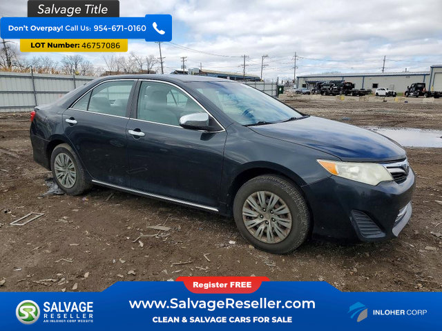 Used 2012 Toyota Camry LE image 4