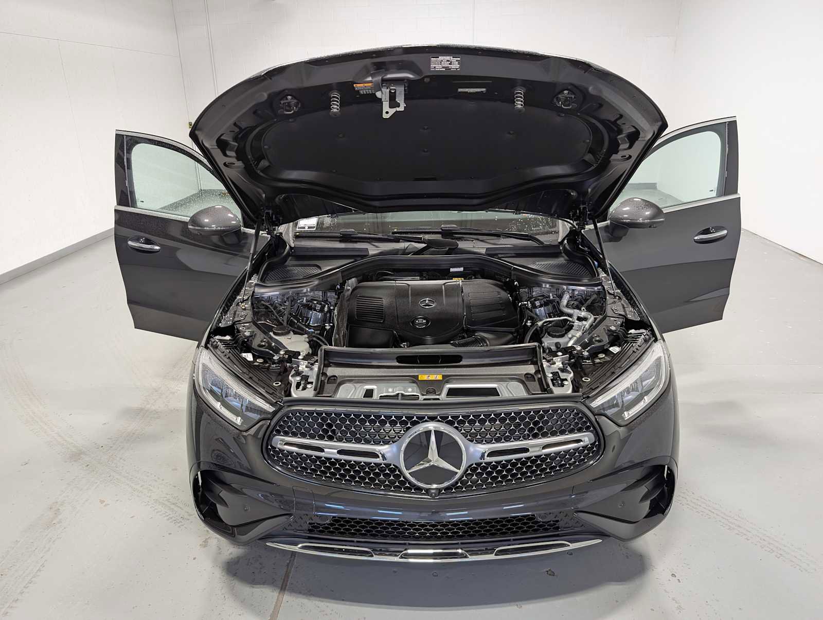 New 2026 Mercedes-Benz GLC 300 4MATIC image 11