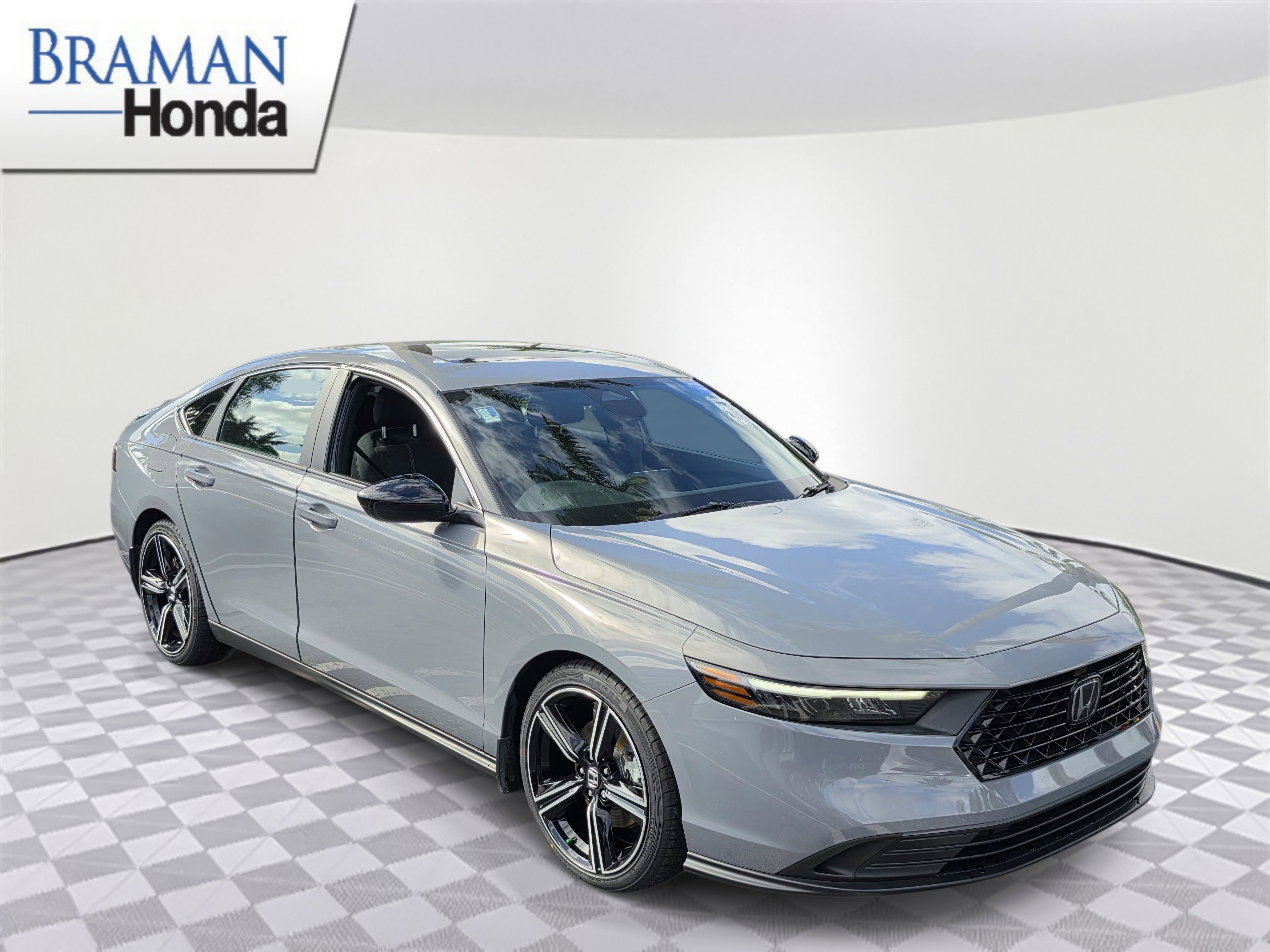 Certified 2023 Honda Accord Sport image 2