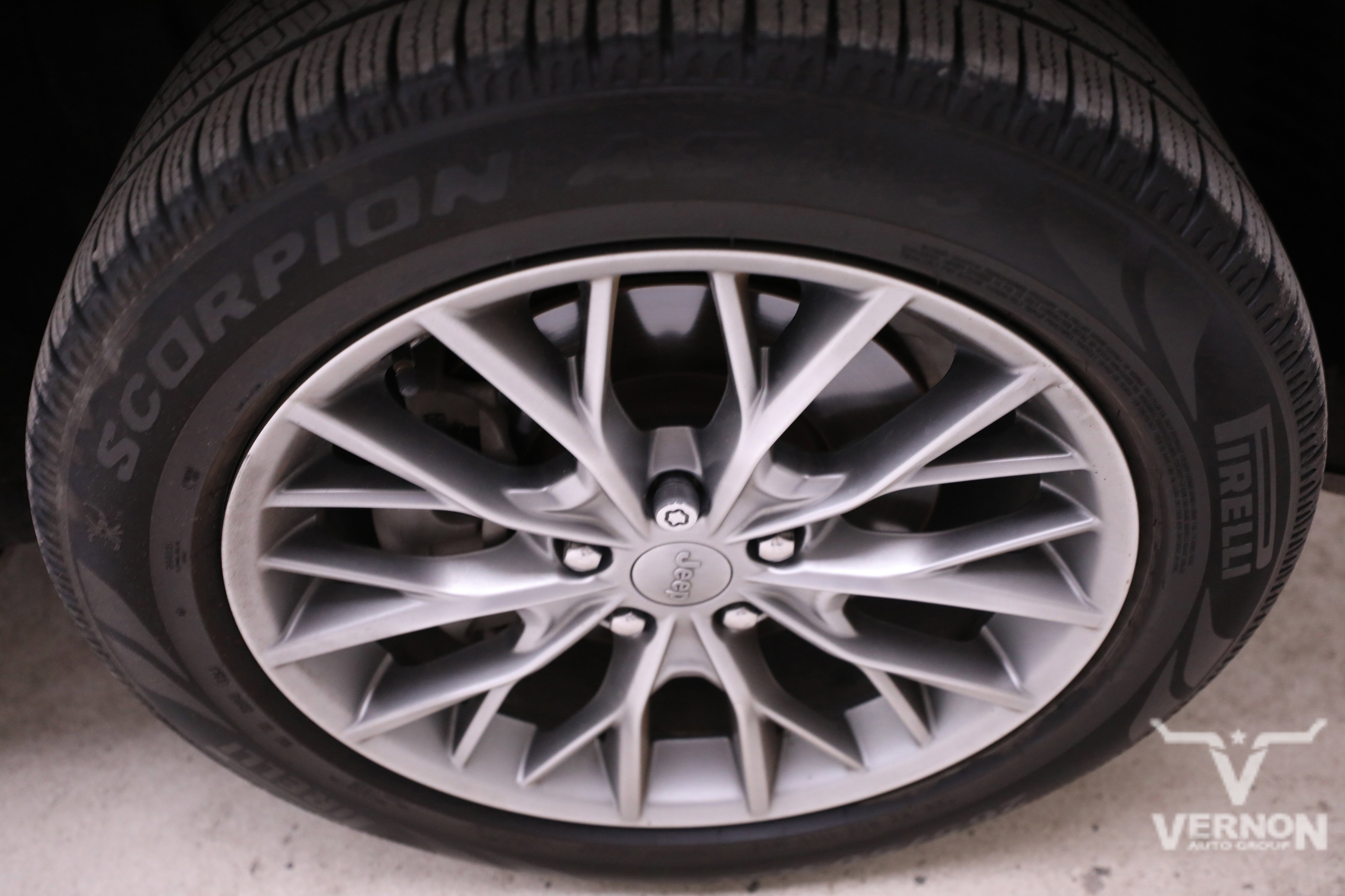 Used 2022 Jeep Grand Cherokee L Summit w/ Luxury Tech Group V image 34