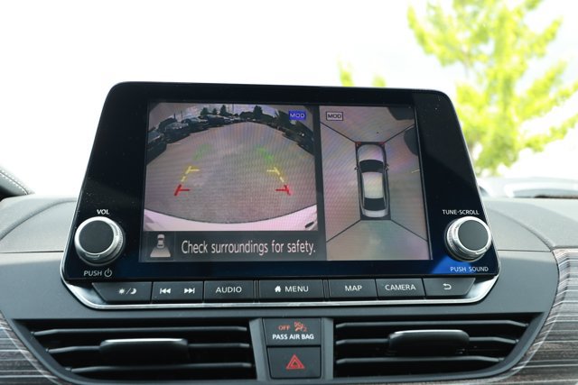 Used 2019 Nissan Altima 2.5 Platinum AWD/4WD image 17