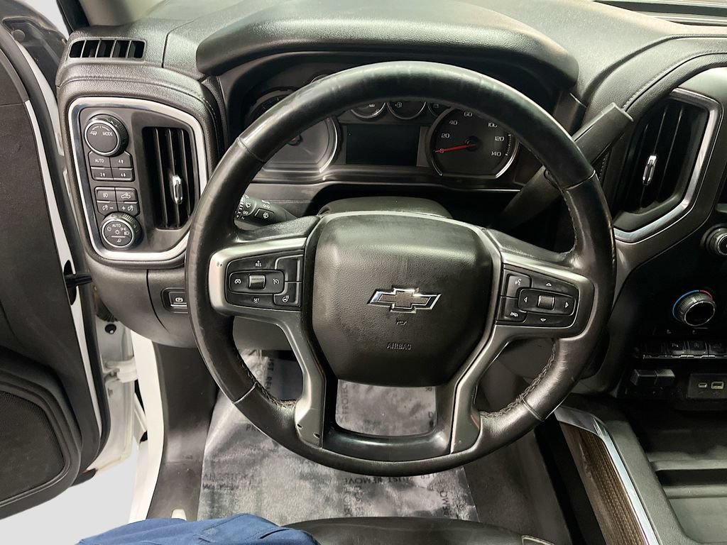 Used 2020 Chevrolet Silverado 1500 LT Trail Boss AWD/4WD image 11