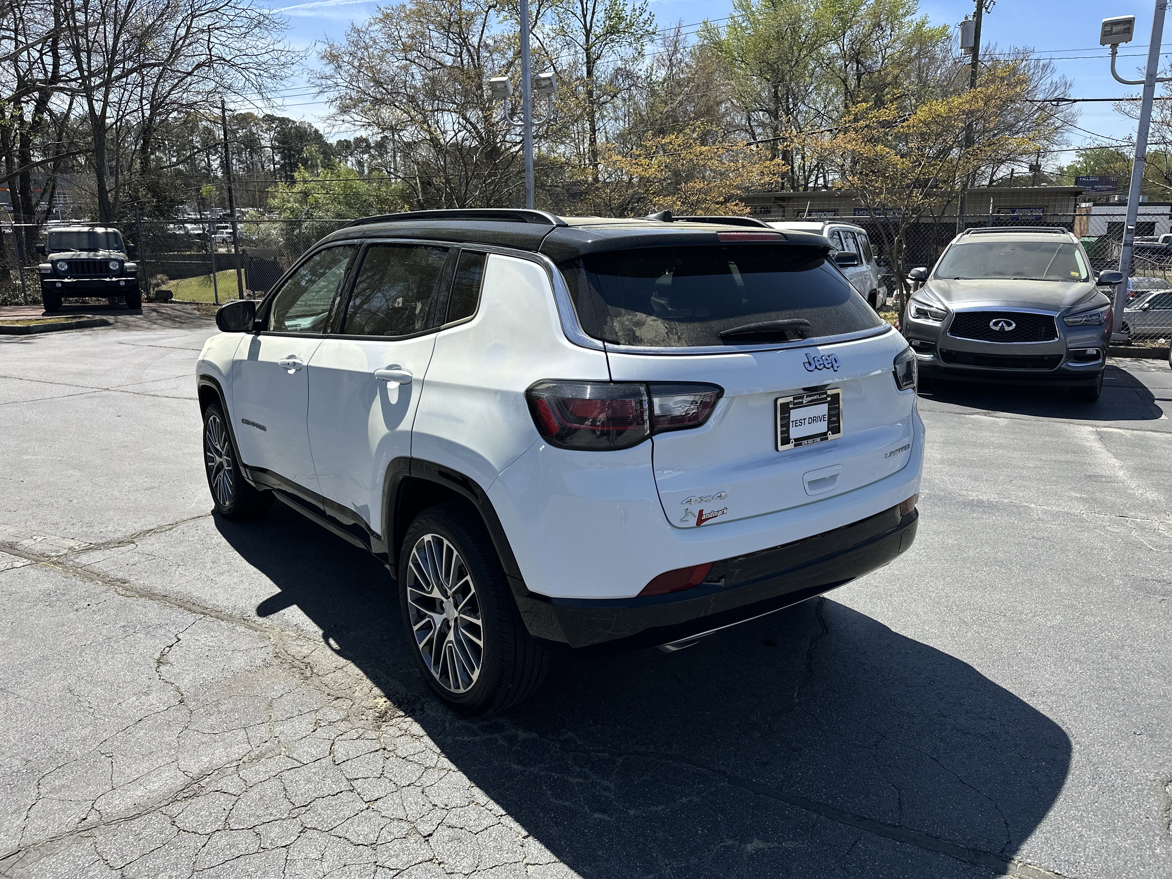 Used 2023 Jeep Compass Limited w/ Elite Group image 7