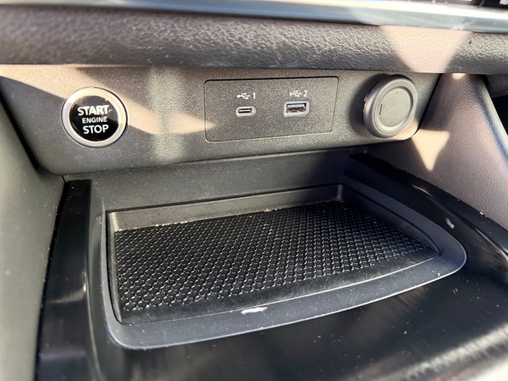 Used 2023 Nissan Rogue SL w/ SL Premium Package image 24