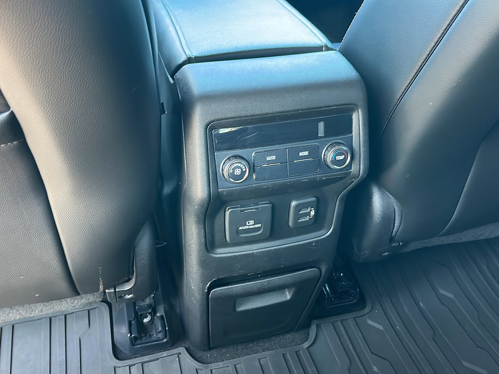 Used 2018 GMC Acadia SLT FWD image 12