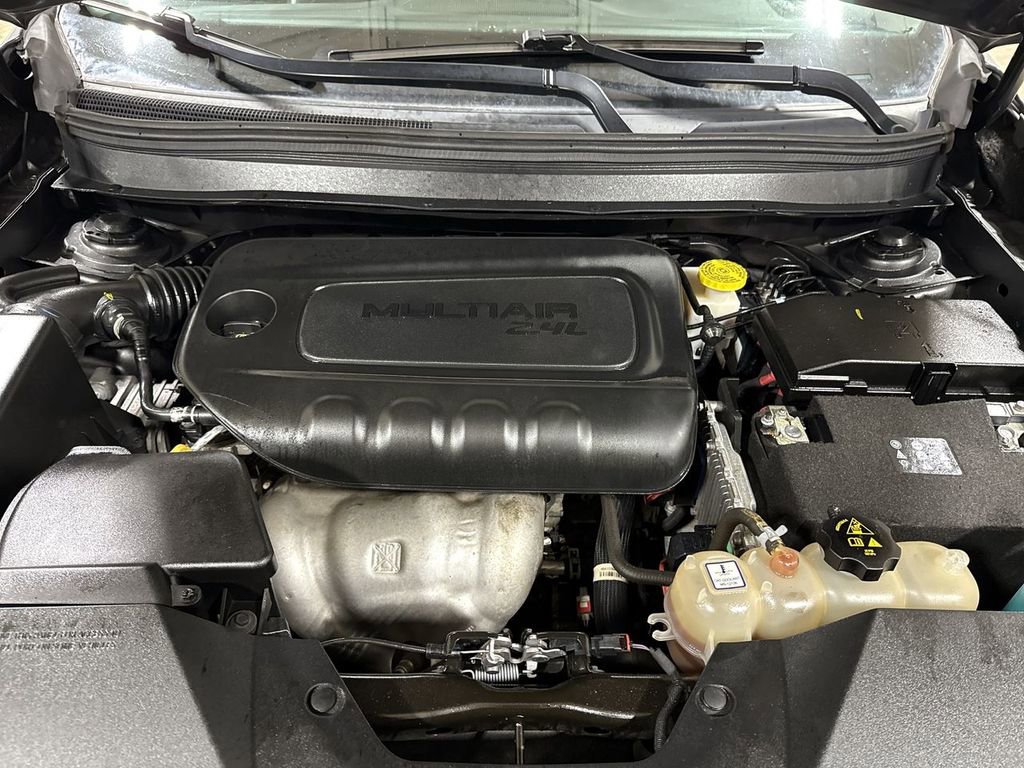 Used 2020 Jeep Cherokee Latitude Plus image 24