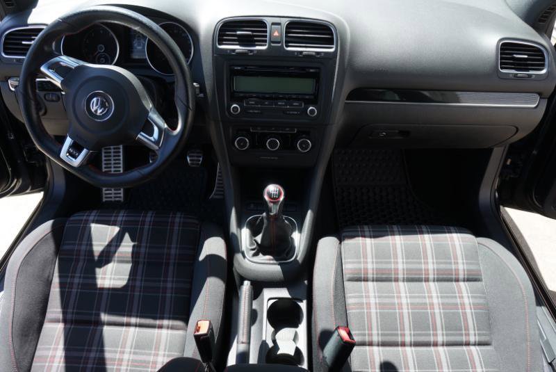 Used 2011 Volkswagen Golf 4-Door image 13