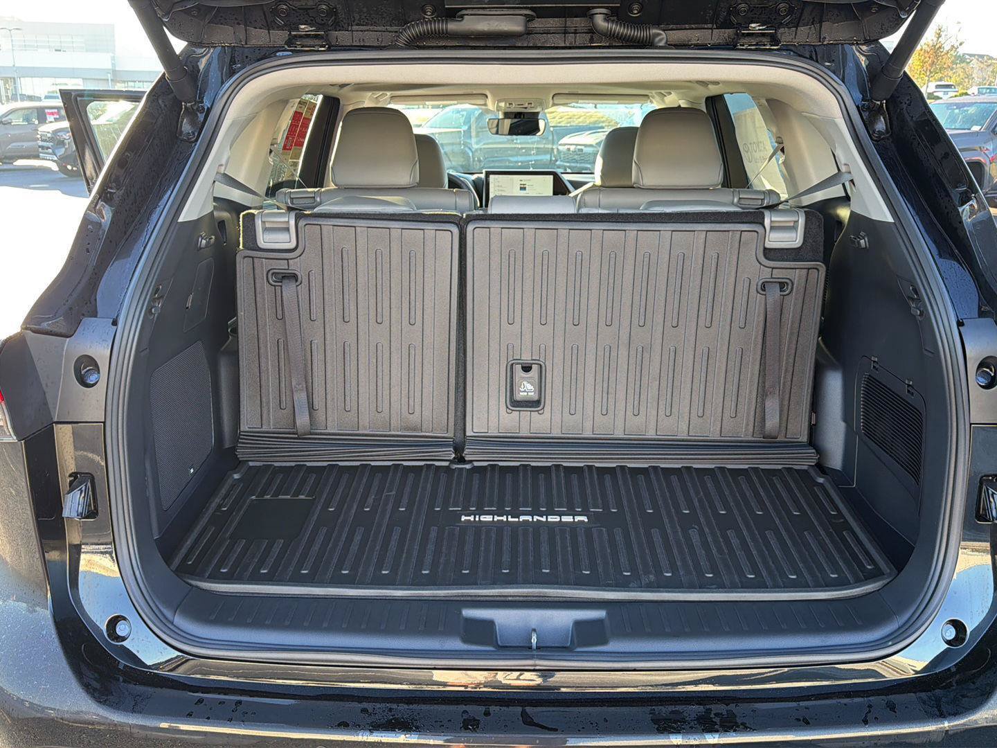 New 2026 Toyota Highlander Limited AWD/4WD image 34