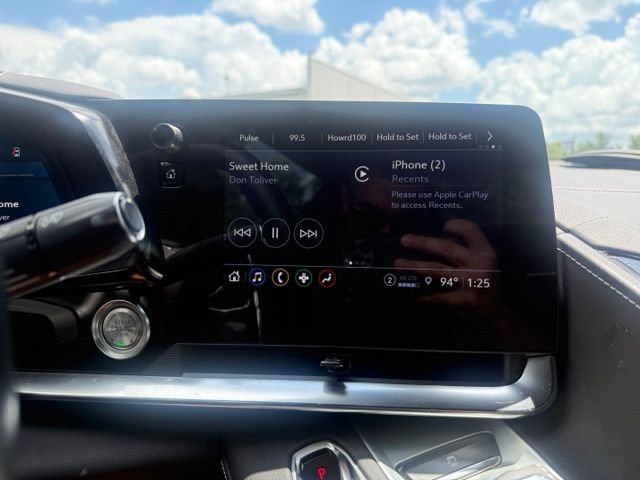 Used 2022 Chevrolet Corvette Stingray Convertible w/ Z51 Performance Package RWD image 25